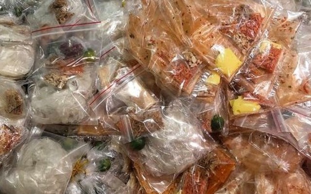 Bánh Tráng Thảo - Bánh Tráng Thập Cẩm Trứng Cút & Bánh Tráng Sa Tế Hành Phi