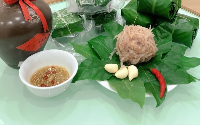 Nem Nắm Nam Định - Chạo Chân Giò & Nộm Sứa