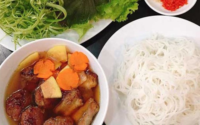 Bún Chả Cô Thắm - Trần Quang Diệu