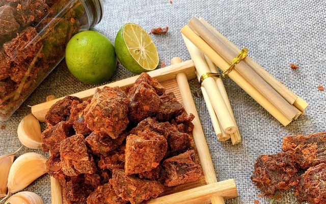 Ăn Vặt Ba Chị Em - Nguyễn Hữu Cảnh