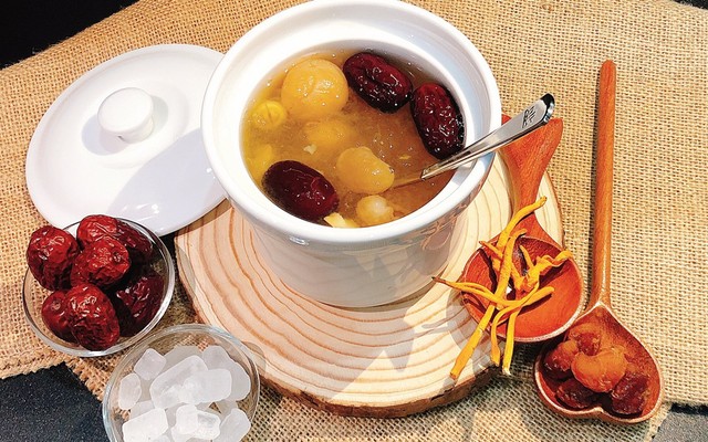 YẾN SÀO ĐÀ THÀNH - Ngô Quyền