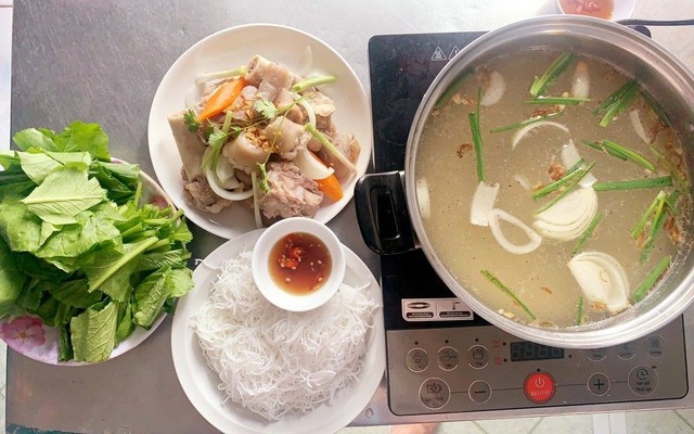 Lẩu Đuôi Heo Xí Quách 99k - Tân Hòa Đông