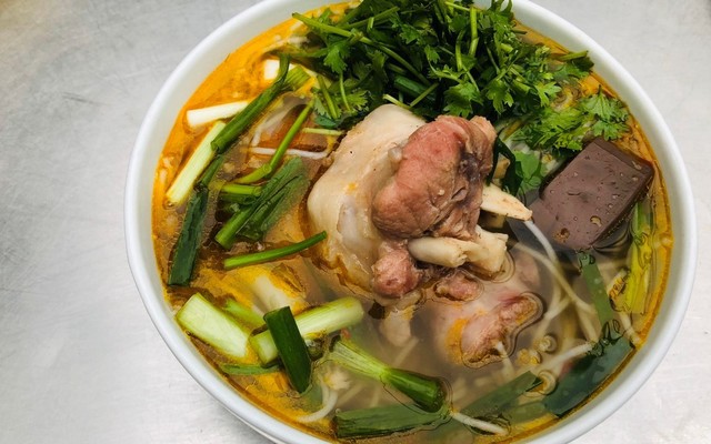 Bún Bò Cô Ngân - Đường Số 43