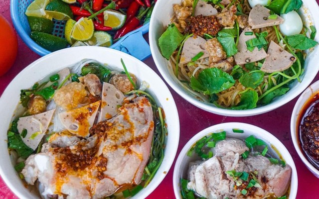 Hủ Tiếu Huynh Đệ - 96 Châu Thị Vĩnh Tế