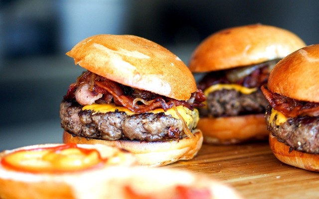 Burger Ngon Nha Trang - Món Tây - Kiot 36B Mường Thanh Khánh Hòa