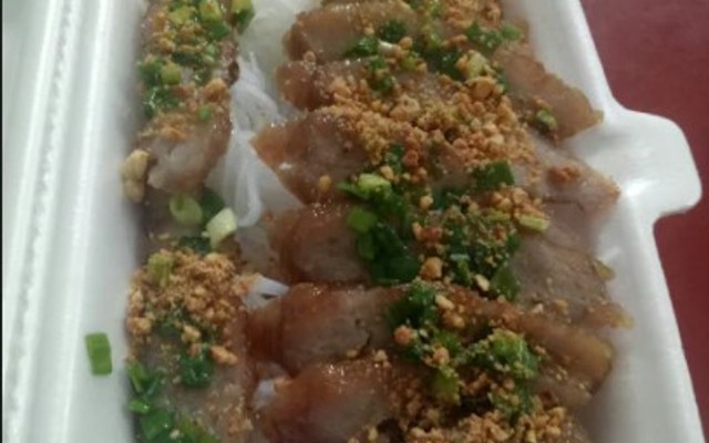 Cô Ba Vân - Nem Nướng Phần