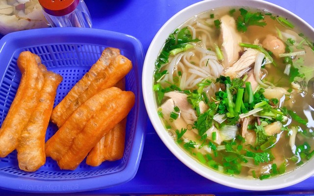 Phở Gà Bà Phương - Nghĩa Dũng