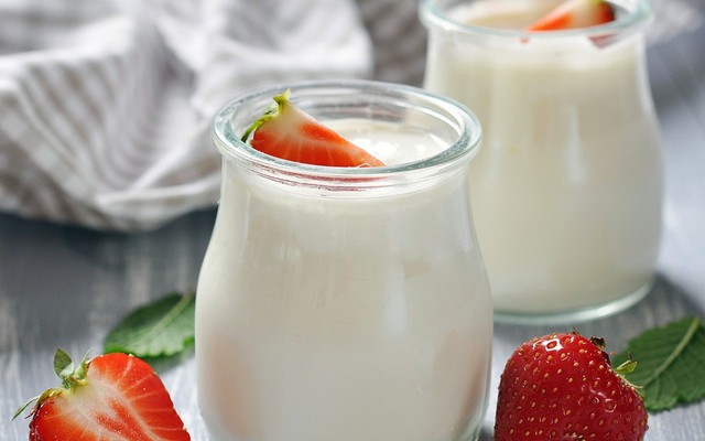 Shop Ăn Vặt Yến Nhi - Sữa Chua Dẻo & Bánh Xếp Trứng Muối