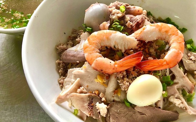 Hủ Tíu Nam Vang Thuỳ Vân - Hoành Thánh & Bánh Canh