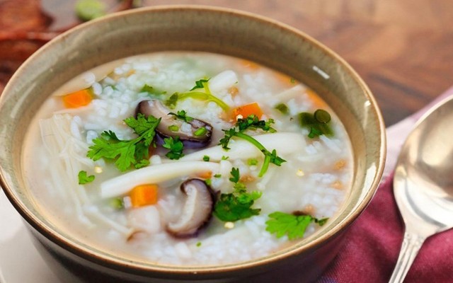 Chay Từ Tâm - Hoàng Quốc Việt