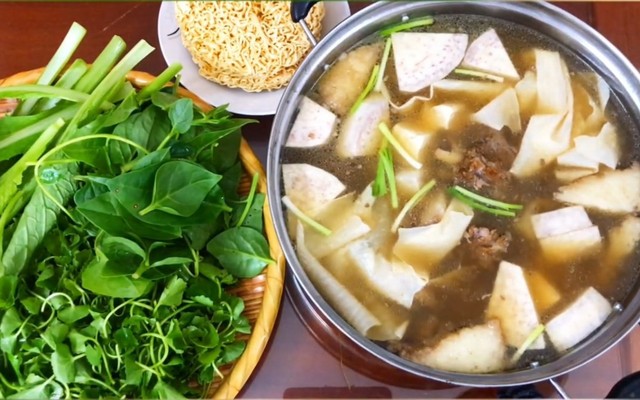 Quán Lẩu Bò Gia Truyền 24h - Tô Ký