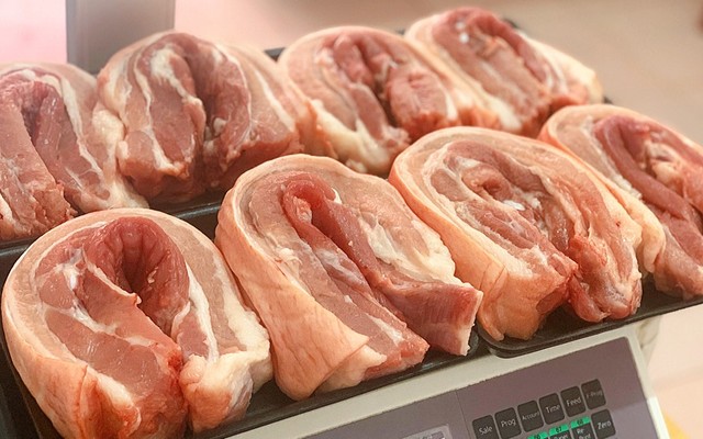 Thịt sạch CP Kiều Vân - Nguyễn Phong Sắc