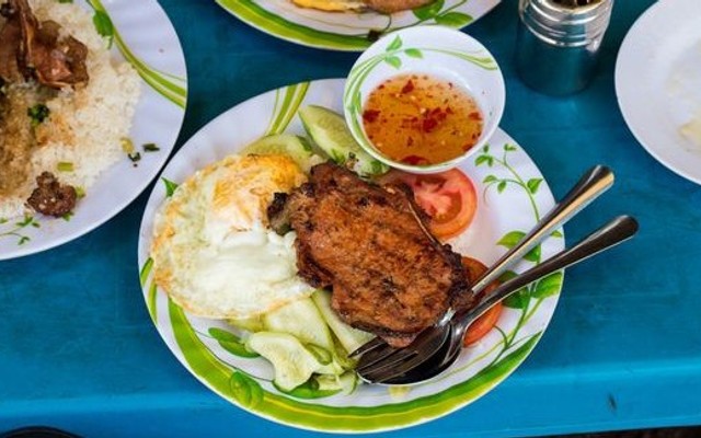 Cơm Tấm Cô Thanh - Vũ Tùng