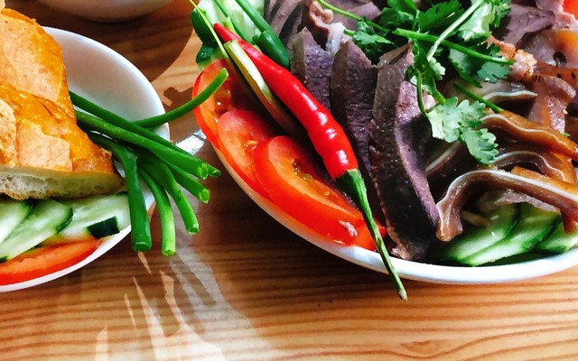 Quán Phá Lấu Diệu Ký - Phan Đình Phùng