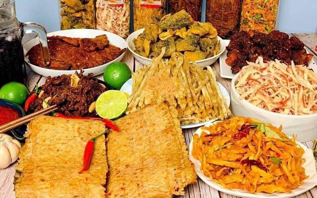 Cậu Chủ Nhỏ - Chuyên Đồ Ăn Vặt