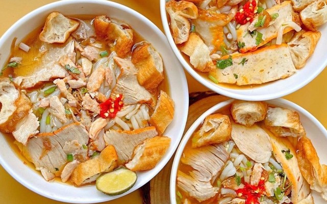Bánh Canh Cua Dũng Râu - Hoàng Sa