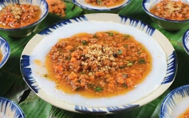 Quán Trần Tuấn - Gỏi Đu Đủ & Bánh Tầm Bì - Trần Hưng Đạo