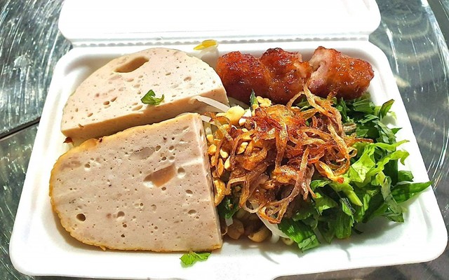 Cô Út Cái Khế - Bánh Ướt & Bún Xào