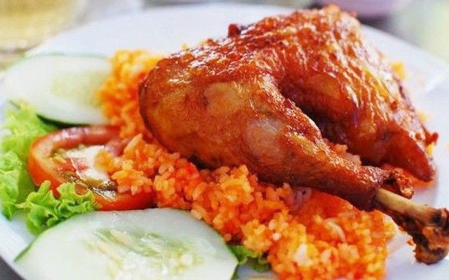 Cơm Gà Xối Mắm - 410 Khương Đình