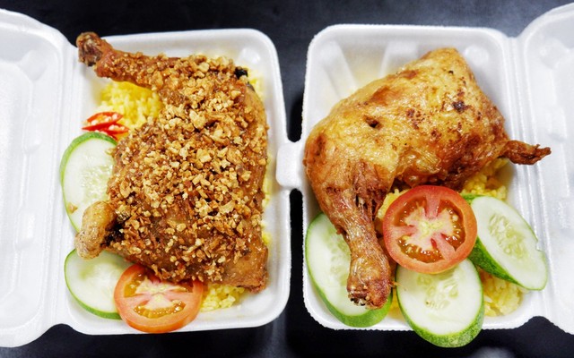 Cơm Gà Xối Mỡ Cẩm Tú - Tân Hòa Đông