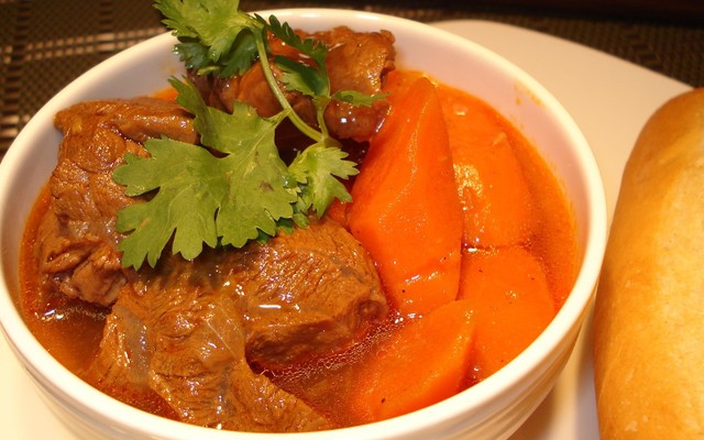 Quán Đông Vương - Bò Kho & Cháo Sườn - Trần Quang Cơ