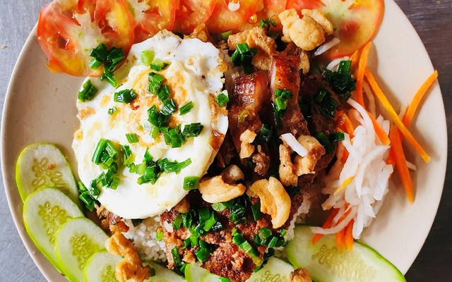 Cơm Tấm Huyền - Nguyễn Tử Nha