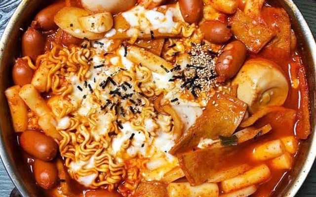 Ăn Vặt PENPEN - Mì Trộn & Món Sốt Hàn