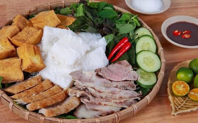 Chuông Gió - Bún Đậu Mắm Tôm & Bún Chả Hà Nội - Đông Bắc