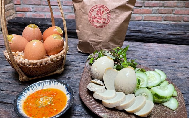 Trứng Gà Nướng Thịnh Lê - Tôn Đản
