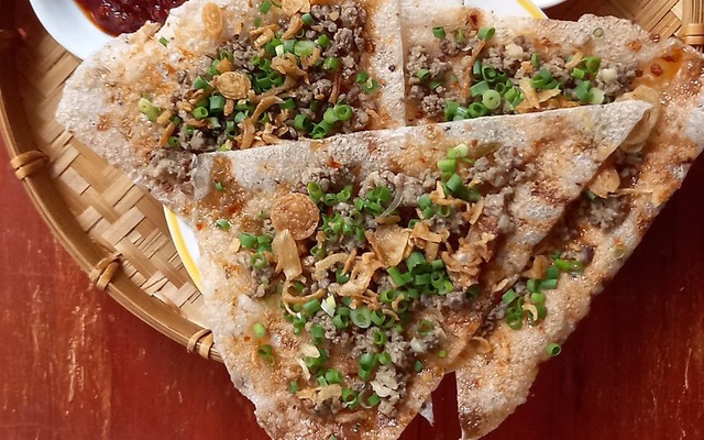 Bánh Tráng Kẹp Nướng Cô Vân - Trưng Nữ Vương