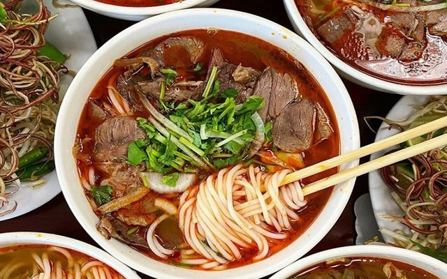 Bún Bò Cô Lan 492 - Bún Bò & Bún Riêu - Xô Viết Nghệ Tĩnh