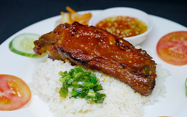 Cơm Tấm Alpha - Nơ Trang Long
