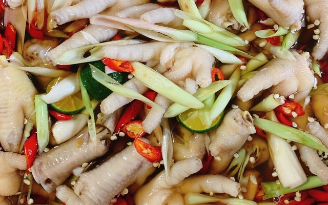 Bếp Chị Dậu - Chân Gà Sả Tắc & Món Ăn Vặt - Phạm Văn Chiêu
