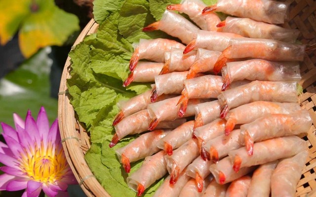 Cô Chi Nem Chả - Bình Quới