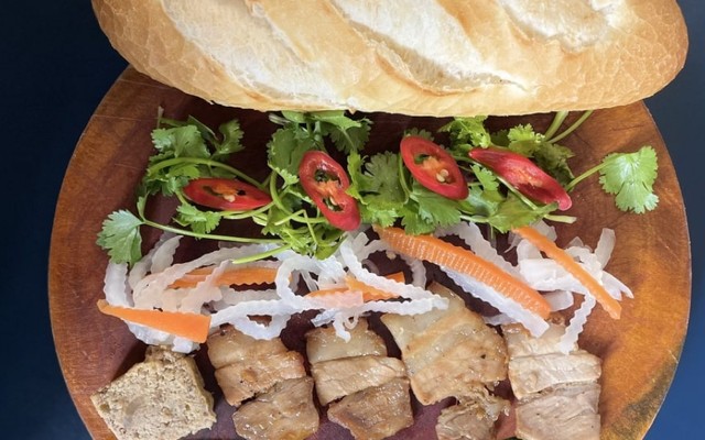 Tiệm Bánh Mì & Cafe Thiên Tân - Nam Kỳ Khởi Nghĩa