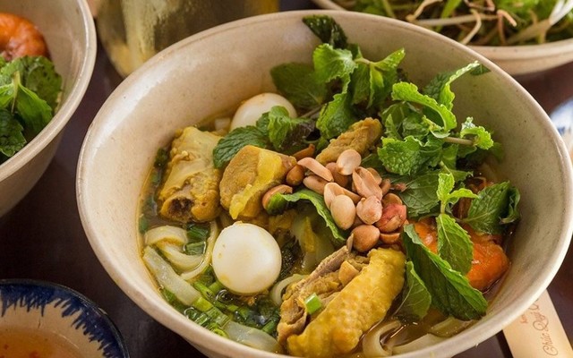 Mỳ Quảng Cô Tám - 56 Phan Đình Phùng