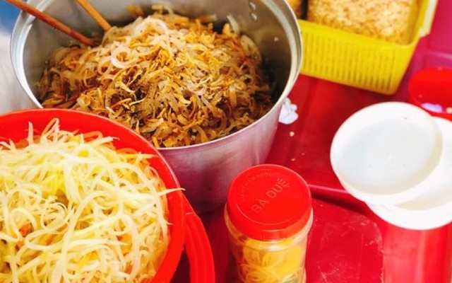 Bánh Kẹp & Gỏi Trộn Cô Liên - Bà Triệu