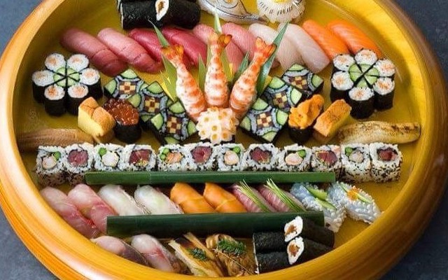Matsu Sushi -  Cách Mạng Tháng Tám
