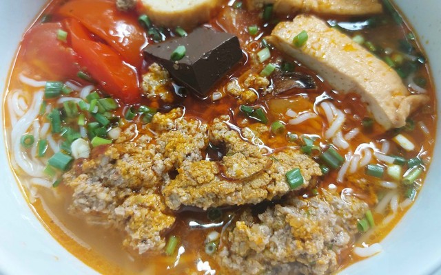 Quán Bún Riêu Cô Loan - Lê Quang Định