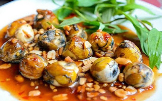 Ken Food - Mì Xào Chả Cá Nha Trang & Hột Vịt Lộn Xào Me