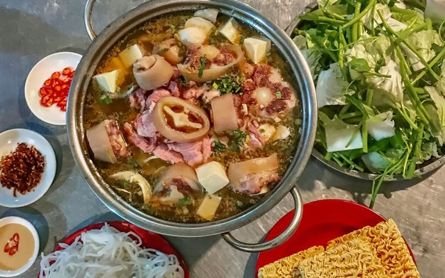 Lẩu Bò Hà Lan - Tô Vĩnh Diện