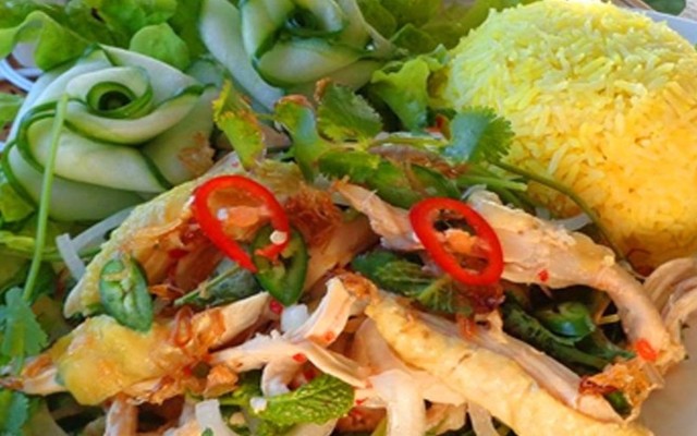 Quán Cơm Gà Ta Sơn Ca - Mai Văn Vĩnh 