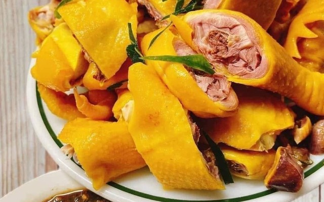 Gà Ri Và Chân Gà Ủ Muối Nhà Làm Tiên Tiên - Nước Ép