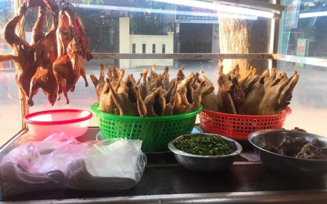 Tiệm Vịt Bin - Bùi Thị Xuân