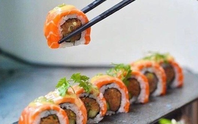 TOMITA Sushi - Đống Đa
