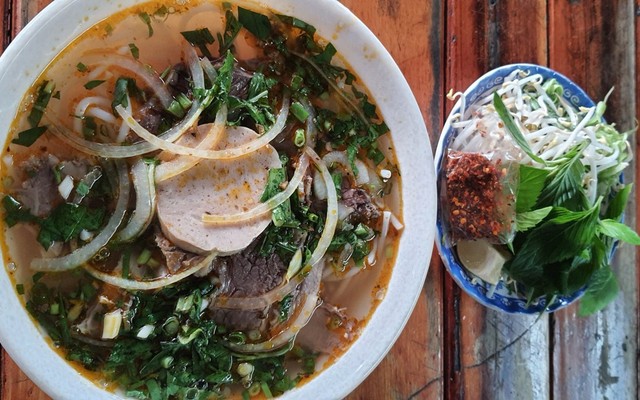 Bún Bò Huế Chị Thủy - Hai Bà Trưng