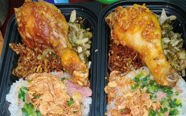 Xôi Gà Ti Ti - Hồ Học Lãm