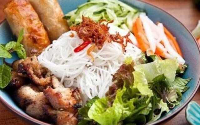 Cô Ba - Bún Thịt Nướng & Bánh Hỏi Thịt Nướng