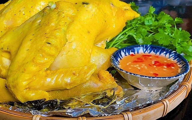 Gian Hàng Cô Mun - Gà Ủ Muối & Chả Cá Nha Trang - Bàu Cát 8