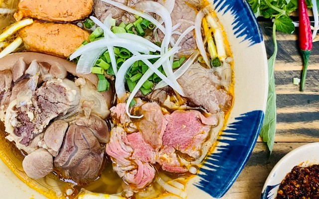 Bếp Oni - Bún Bò Huế & Bánh Canh Cua Huế